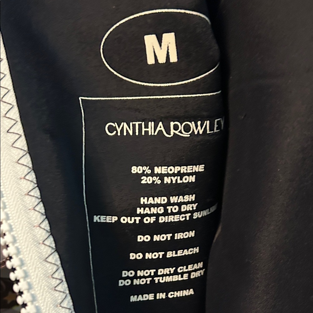Cynthia Rowley Floral swim wetsuit NWT! - Picture 10 of 10